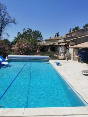 Le Mas de Cocagne - Charmants studios tout-équipés- donnant sur piscine